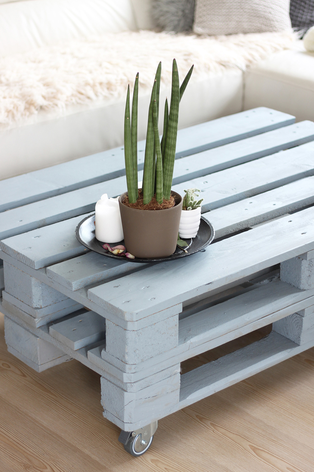 Do it yourself: europaletten couchtisch...