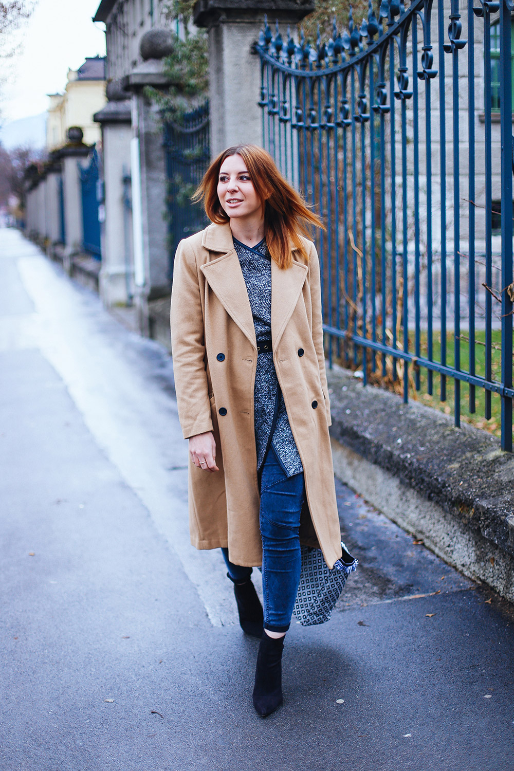 who is mocca, fashion blog, fashionblogger, camel coat, orsay cardigan, ankle boots zara