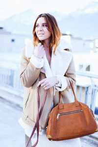 who is mocca, modeblogger, fashionblogger, acne lookalike biker jacke, velocite jacket, zara acne jacke, husky, innsbruck, streetstyle, frenchie, skinny jeans, layering, lagenlook, whoismocca.com