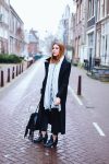 who is mocca, modeblog, fashionblog, influencer, amsterdam streetstyle, oversize mantel kombinieren, cut out boots, winter outfit, whoismocca.com