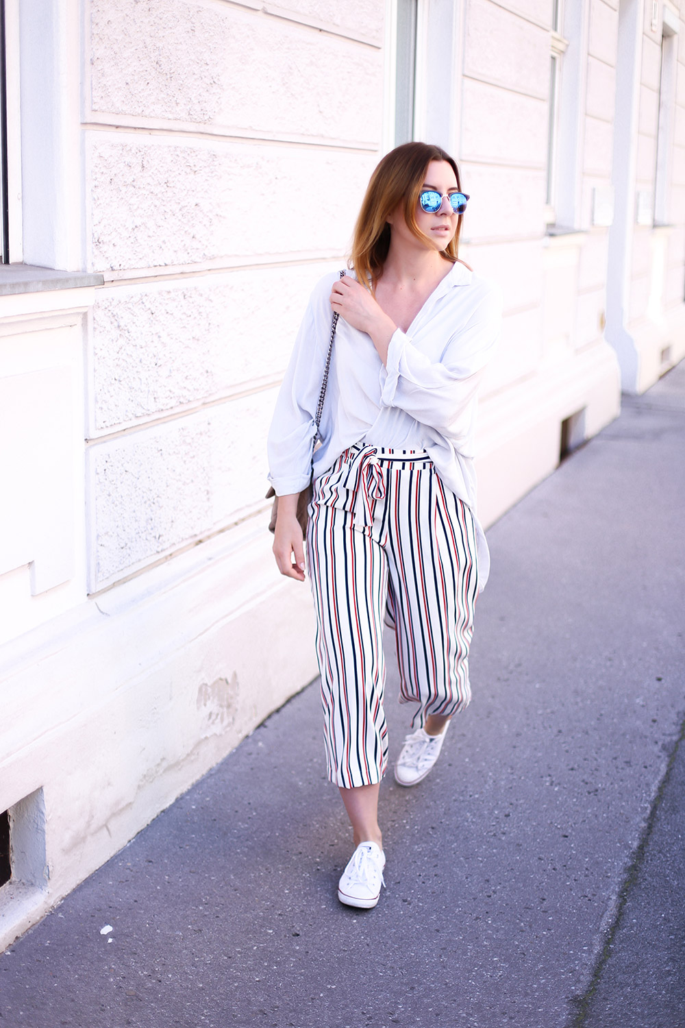 Culotte mit Streifen, Converse Sneakers, Streetstyle Innsbruck, Outfit Inspiration, Stella McCartney Tasche, Modeblog, Fashion Blog, whoismocca.com