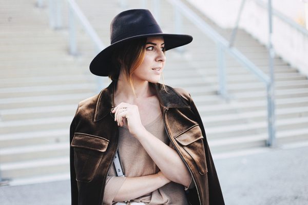 So integriere ich den Samt-Trend in einem Alltags-Outfit, Herbst Outfit, Herbst Trends, Fashion Magazin, Fashion Blog, Modeblog, Culotte, Streetstyle, whoismocca.com