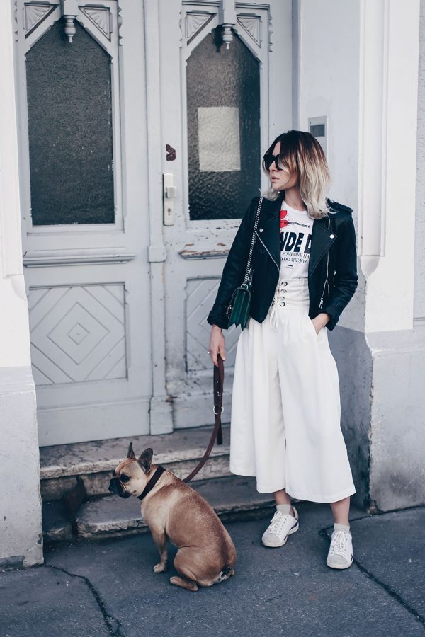 Der Culotte Style: unaufgeregt bequem und chic zugleich, Culotte kombinieren, Culotte im Alltag stylen, Sneakers Outfit, Lederjacke kombinieren, grüne Gucci Dionysus, Fashion Blog, Modeblog, Style Blog, Outfit Blog, www.whoismocca.com