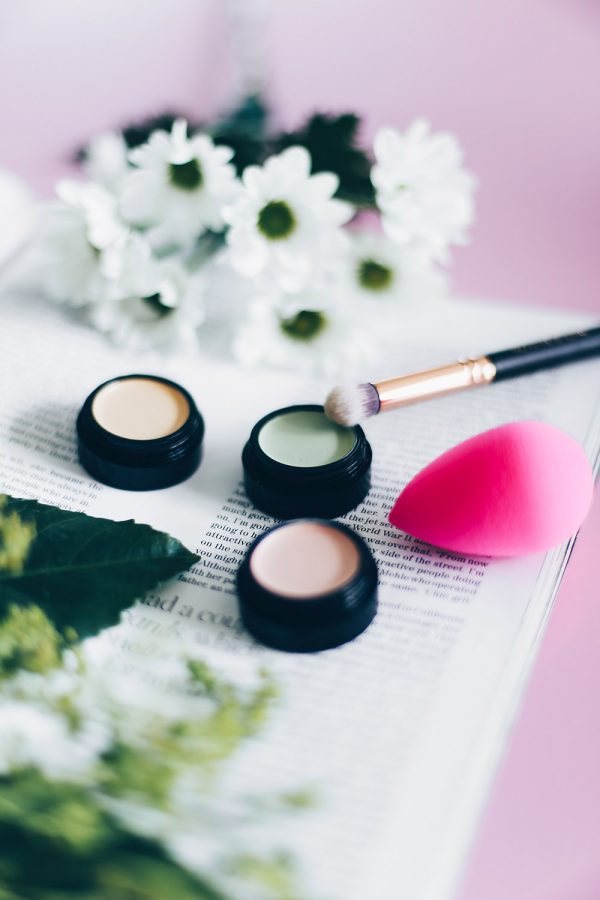 Color Correcting, die besten Produkte, welche Concealer Farbe für was, Rötungen, fahle Haut, Schatten abdecken, Concealer Palette, Must-Haves, Schritt für Schritt Anleitung, Beauty Hacks und Guide, Magazin, Beauty Blog, www.whoismocca.com
