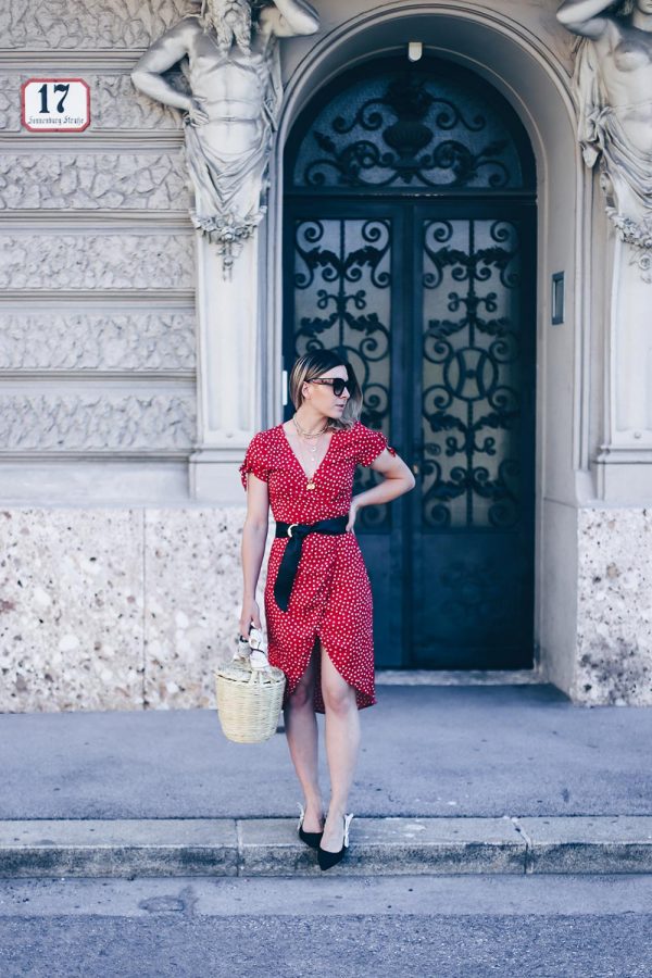 Must-have Kleid im Sommer, Wickelkleid mit Print kombinieren, Dior Jadior Pumps, Birkin Basket, Realisation Par Dupe, Lookalike Kleid, Fashion Blog, Modeblog, Outfit Blog, Style Blog, www.whoismocca.com