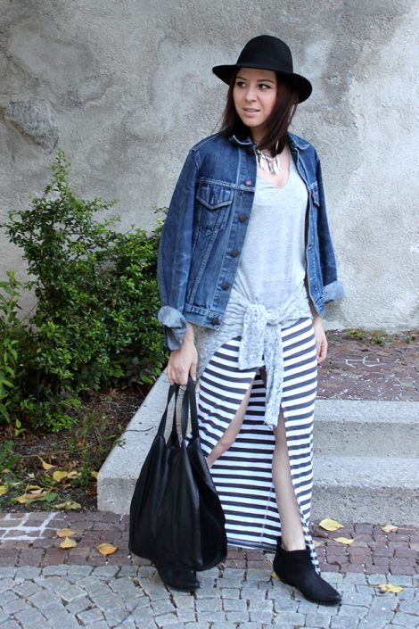 Outfit: gestreifter Maxirock & Levis Jeansjacke Outfit: gestreifter Maxirock & Levis Jeansjacke