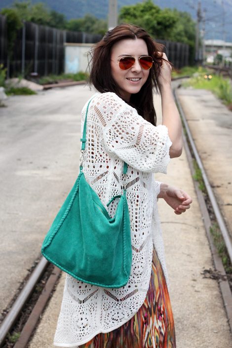 Outfit: Boho-Maxikleid mit Rückenausschnitt Outfit: Boho-Maxikleid mit Rückenausschnitt