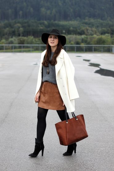 Outfit: Lederrock von Mango, Mantel von Hallhuber und Ledershopper Outfit: Lederrock von Mango, Mantel von Hallhuber und Ledershopper