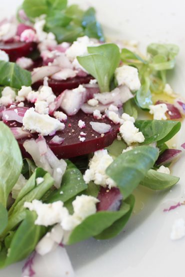 Rote-Rüben-Salat mit Feta Rote-Rüben-Salat mit Feta