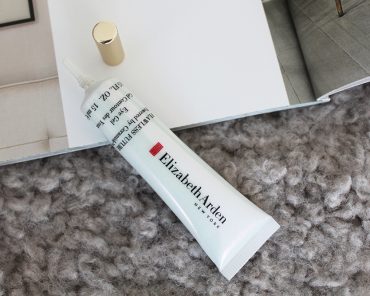 Meine Erfahrungen mit der Elizabeth Arden Flawless Future Kosmetik-Serie Meine Erfahrungen mit der Elizabeth Arden Flawless Future Kosmetik-Serie