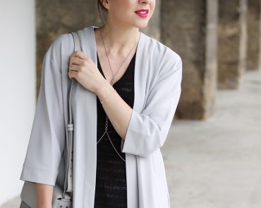 weiße Skinny Jeans, Long-Blazer von Topshop und Ray Ban weiße Skinny Jeans, Long-Blazer von Topshop und Ray Ban