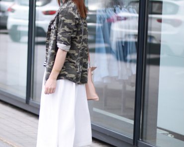 weiße Culotte von French Connection, Cut Out Schuhe und Camouflage Hemd weiße Culotte von French Connection, Cut Out Schuhe und Camouflage Hemd