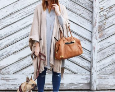 Oversize Outfit mit Cape in Beige und Valentino Rockstud Pumps Oversize Outfit mit Cape in Beige und Valentino Rockstud Pumps