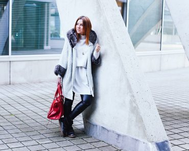 Outfit mit Massimo Dutti Boots, Lederhose, Balenciaga Tasche Outfit mit Massimo Dutti Boots, Lederhose, Balenciaga Tasche