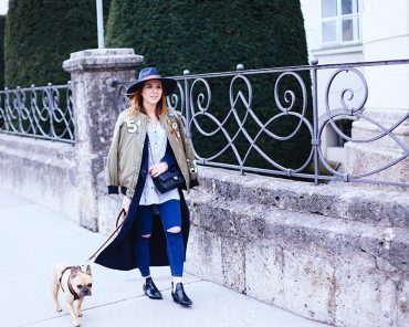 Streetstyle: Bomberjacke mit Patches kombinieren Streetstyle: Bomberjacke mit Patches kombinieren