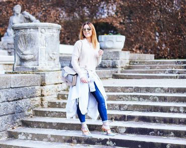 Beigen Trenchcoat kombinieren: Mit Skinny Jeans und Valentino Rockstuds Beigen Trenchcoat kombinieren: Mit Skinny Jeans und Valentino Rockstuds