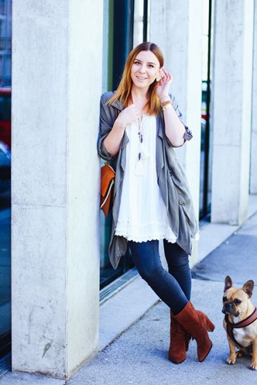 Boho Outfit im Frühling mit Tunika und Fransen Boots Boho Outfit im Frühling mit Tunika und Fransen Boots