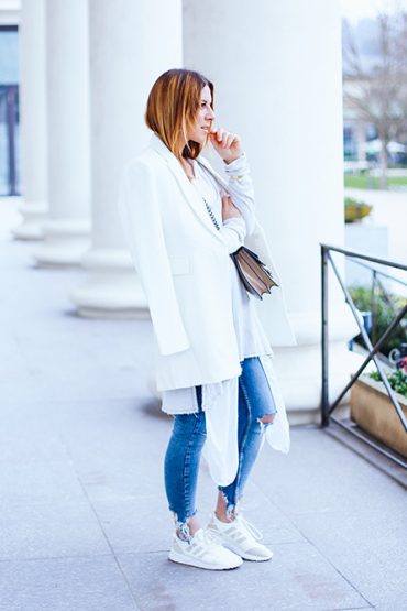 Weißes Frühlings Outfit mit Jeans + Meine Layering Tipps! Weißes Frühlings Outfit mit Jeans + Meine Layering Tipps!