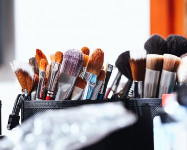 The 8 Must Have Make-up Brushes The 8 Must Have Make-up Brushes