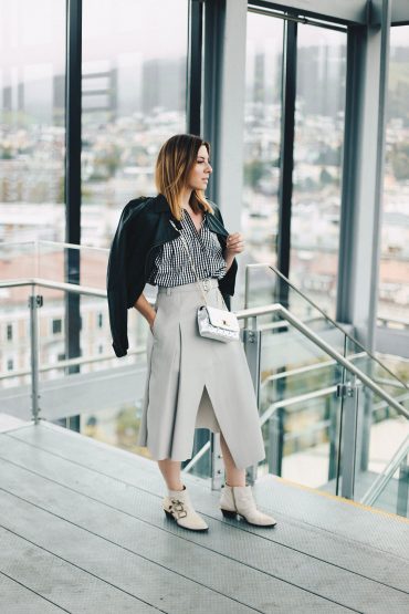 Karohemd stylen: Mit Wickel-Midirock und Lederjacke! Karohemd stylen: Mit Wickel-Midirock und Lederjacke!