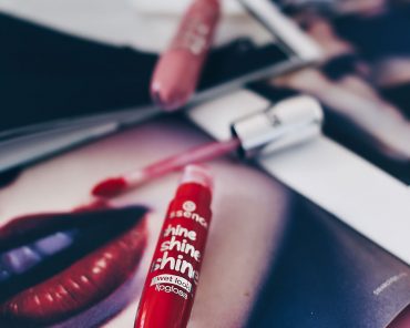 Shine, Shine Shine! Das sind die neuen Lipglosse von essence! Shine, Shine Shine! Das sind die neuen Lipglosse von essence!