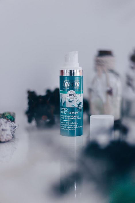 Bio-Alge und natürliche Hyaluronsäure: Das lavera Hydro Effect Serum Bio-Alge und natürliche Hyaluronsäure: Das lavera Hydro Effect Serum