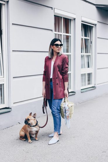 Casual Blazer Outfit mit Jane Birkin Basket und Denim Slippers Casual Blazer Outfit mit Jane Birkin Basket und Denim Slippers