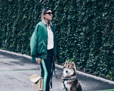 Es grünt so grün! Oversize-Bomberjacke meets Track Pants! Es grünt so grün! Oversize-Bomberjacke meets Track Pants!