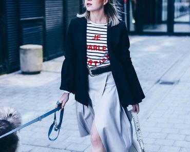 Business Chic Style mit Midi-Lederrock und Trompetenärmel-Blazer! Business Chic Style mit Midi-Lederrock und Trompetenärmel-Blazer!