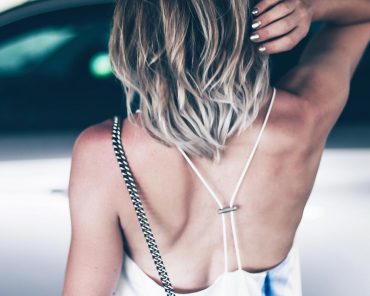 Easy Fresh-Up nach dem Sport + Sommer-Flechtfrisur für einen Long Bob! Easy Fresh-Up nach dem Sport + Sommer-Flechtfrisur für einen Long Bob!