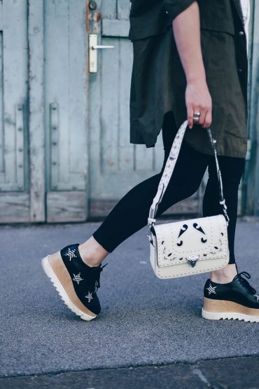 Shoe of the Month: Die Stella McCartney Elyse (Star) Plateauschuhe Shoe of the Month: Die Stella McCartney Elyse (Star) Plateauschuhe