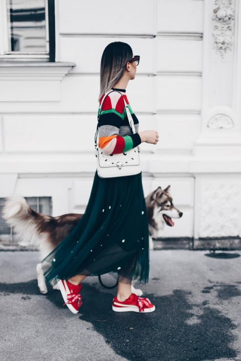 Tüllrock kombinieren: Outfit mit Puma Basket Heart Sneakers Tüllrock kombinieren: Outfit mit Puma Basket Heart Sneakers