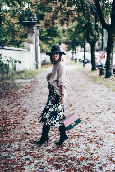 Fashionformel für kalte Tage: Midiröcke und Schaftstiefel Fashionformel für kalte Tage: Midiröcke und Schaftstiefel