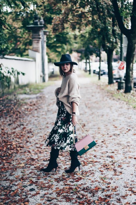 Fashionformel für kalte Tage: Midiröcke und Schaftstiefel Fashionformel für kalte Tage: Midiröcke und Schaftstiefel