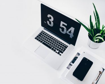 Neben dem Job studieren? Berufsbegleitende Weiterbildungsangebote für Erfolg! Neben dem Job studieren? Berufsbegleitende Weiterbildungsangebote für Erfolg!