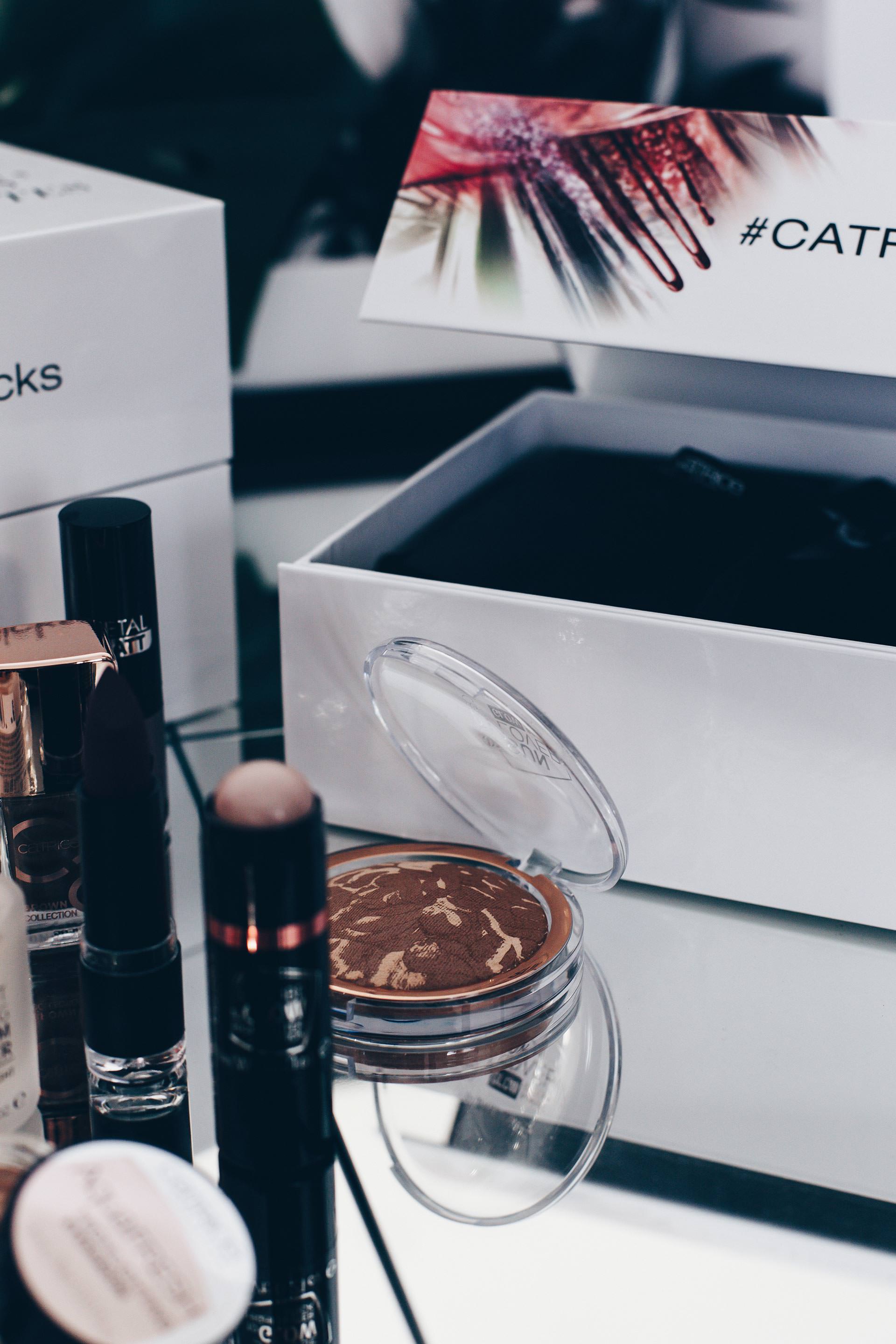 Blogger Adventkalender: Gewinnt 1 von 3 CATRICE Bloggers' Favourites Boxen! 17 Blogger Adventkalender Österreich, Catrice Bloggers Favourite Box, Giveaway, Verlosung, Advent, Fashion, Style, Beauty Blog, Magazin, www.whoismocca.com