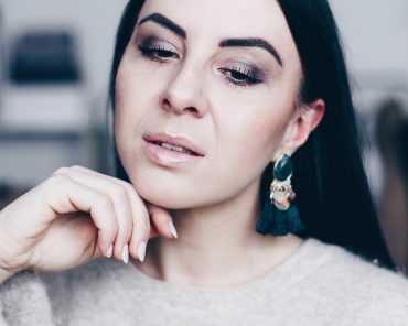 Natürliches Make-up für jeden Tag mit lavera Naturkosmetik Natürliches Make-up für jeden Tag mit lavera Naturkosmetik