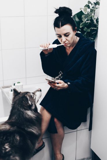 Die elektrische Zahnbürste Oral-B GENIUS 9000 Roségold im Test! + Gewinnspiel Die elektrische Zahnbürste Oral-B GENIUS 9000 Roségold im Test! + Gewinnspiel