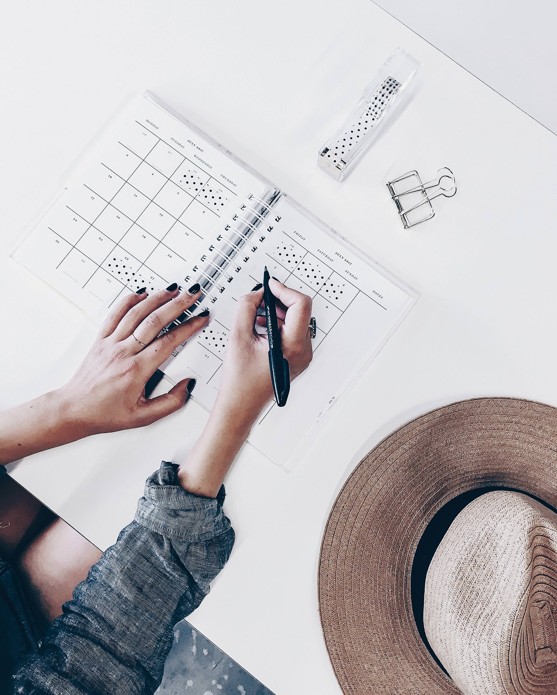 Gut organisiert ins neue Jahr starten, 7 Tipps für mehr Energie und mehr Gelassenheit im Job, Karriere Blog für Frauen, www.whoismocca.com