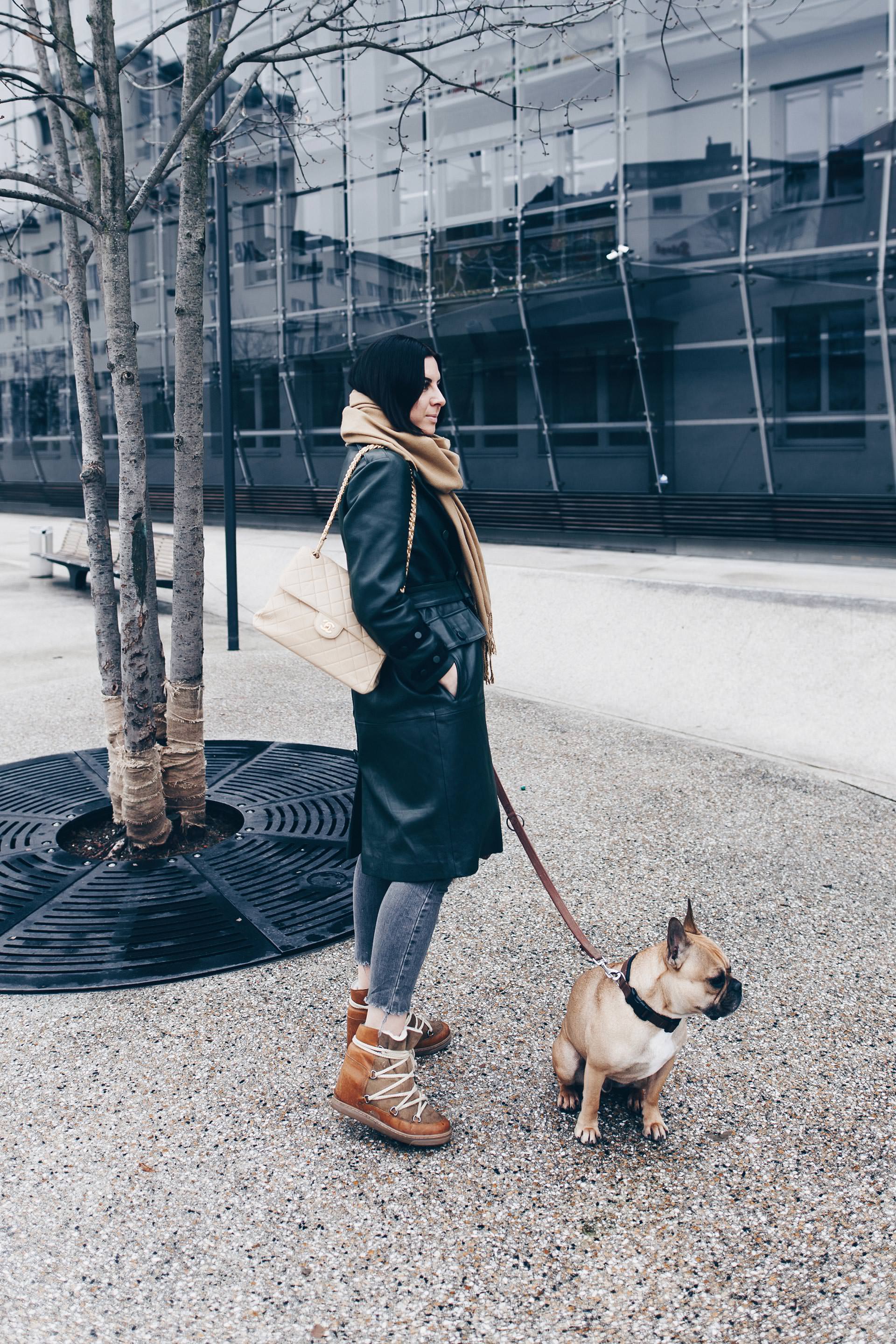 Winter Outfit mit Ledermantel aus der Zara Studio Collection 2017, Isabel Marant Nowles Boots, Skinny Jeans, Chanel Vintage Tasche, Streetstyle im Winter, Fashion Blogger Outfits, Modeblog Innsbruck, www.whoismocca.com
