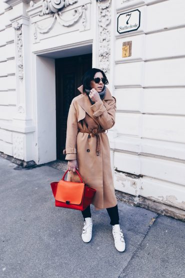 Der perfekte Winter-Trenchcoat in Kombi mit weißen Chloé Sneakers! Der perfekte Winter-Trenchcoat in Kombi mit weißen Chloé Sneakers!