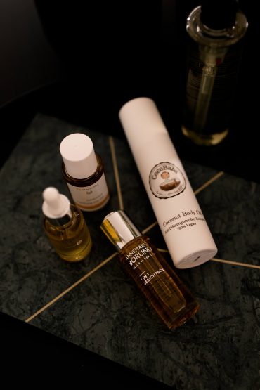 Sommer, Sonne, Beauty-Öl: Diese natürlichen Öle für die Haut müsst ihr probieren! Sommer, Sonne, Beauty-Öl: Diese natürlichen Öle für die Haut müsst ihr probieren!