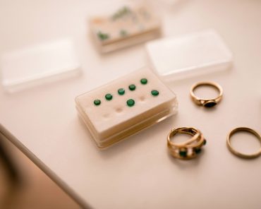 Im Hochzeits-Fieber: So werden unsere individuellen Eheringe aussehen! Im Hochzeits-Fieber: So werden unsere individuellen Eheringe aussehen!