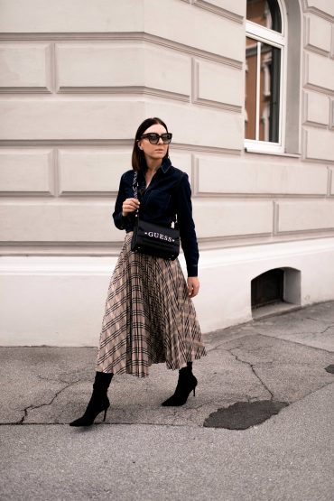 Mein Midirock Outfit für den Herbst mit Jeanshemd und Boots! Mein Midirock Outfit für den Herbst mit Jeanshemd und Boots!