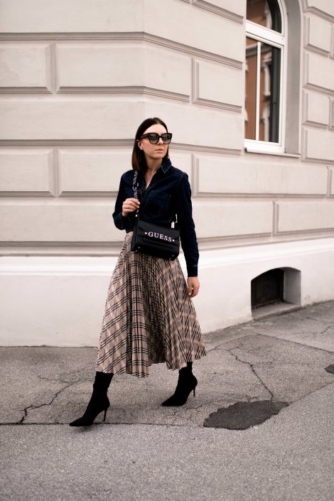 Mein Midirock Outfit für den Herbst mit Jeanshemd und Boots! Mein Midirock Outfit für den Herbst mit Jeanshemd und Boots!