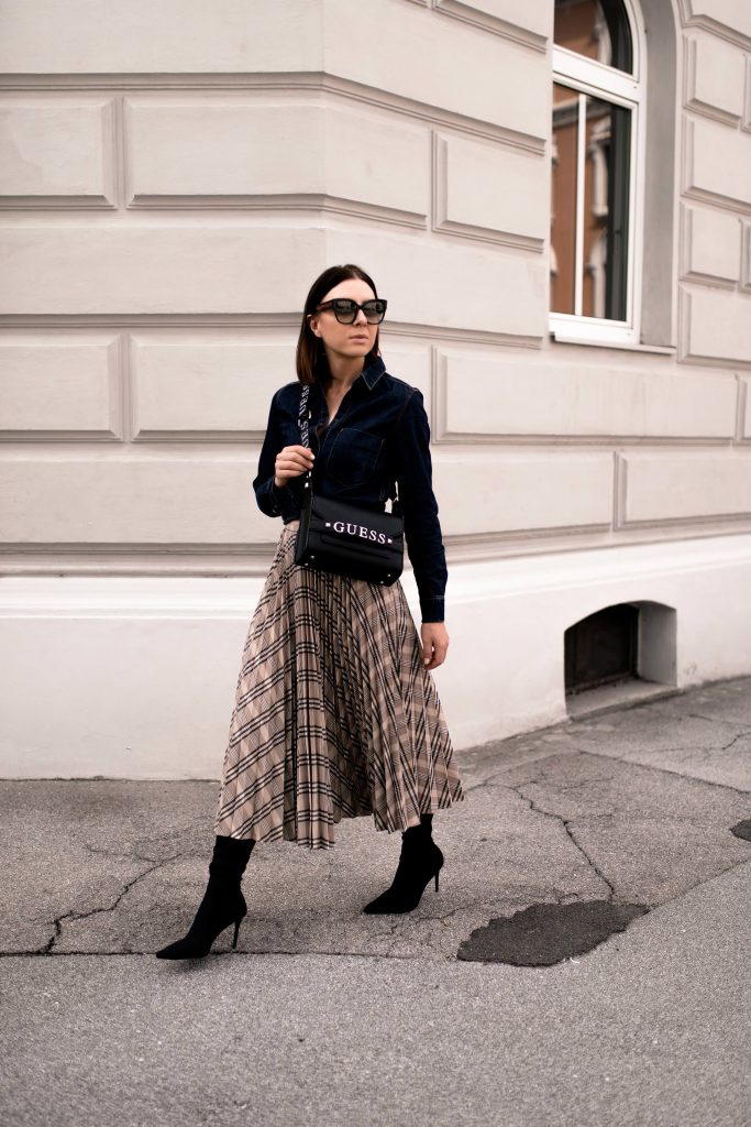 Mein Midirock Outfit für den Herbst mit Jeanshemd und
