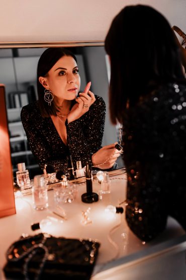 Editor’s Picks: Stylische Silvester Looks mit Glamour, Glitzer und Pailletten! Editor’s Picks: Stylische Silvester Looks mit Glamour, Glitzer und Pailletten!