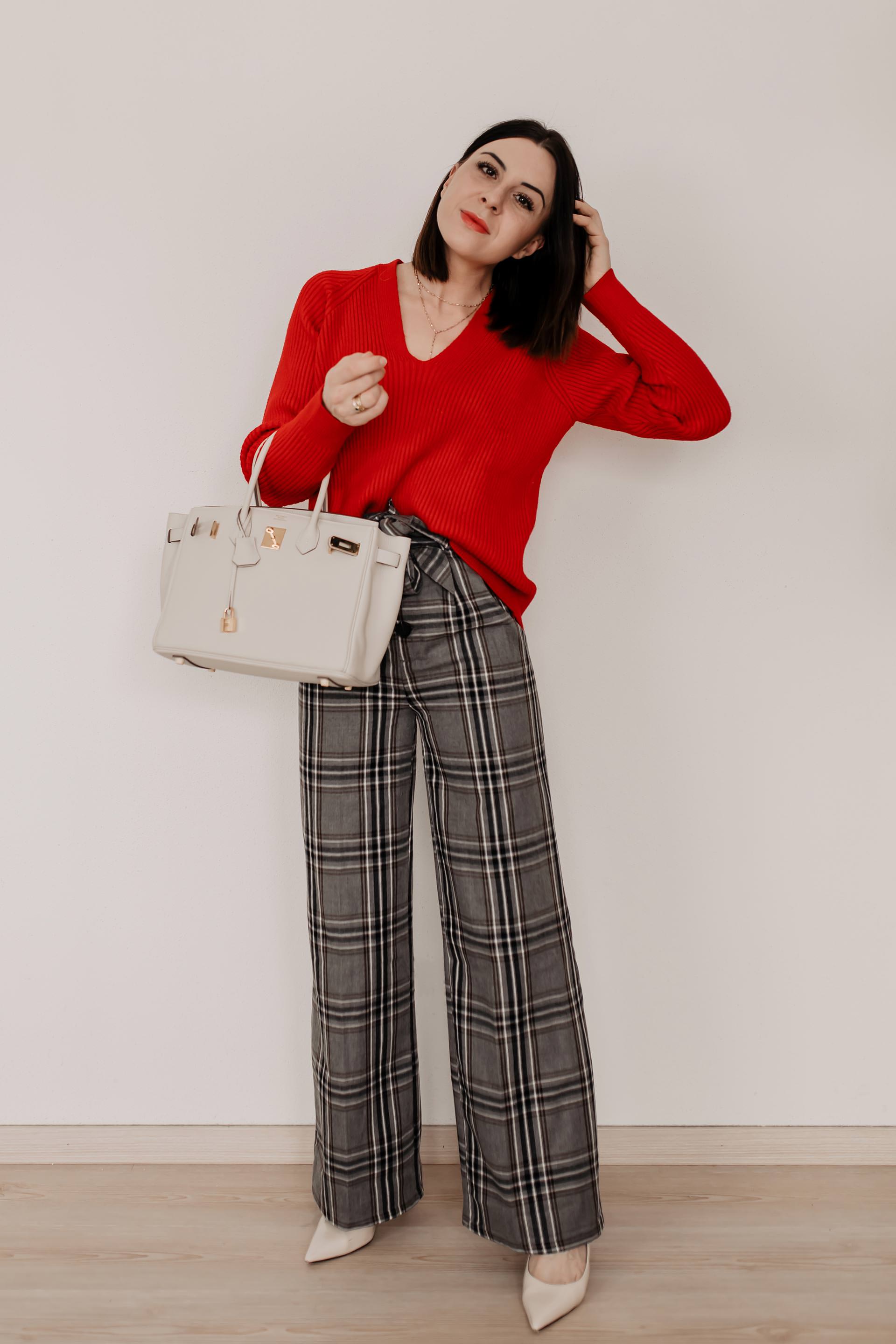 enthält unbeauftragte Werbung // karierte hose kombinieren, lookbook 2019, karo hose kombinieren, outfit mit karo hose, outfit mit karierter hose, Alltagsoutfit, outfit ideen für jeden tag, Büro Outfit, stylische outfits, Outfit inspirationen, outfits zusammenstellen leicht gemacht, outfits zusammenstellen, karierte stoffhose, www.whoismocca.com #lookbook #modetrends #styling #kariert #checked #modetrends2019 #outfits #alltagsoutfits