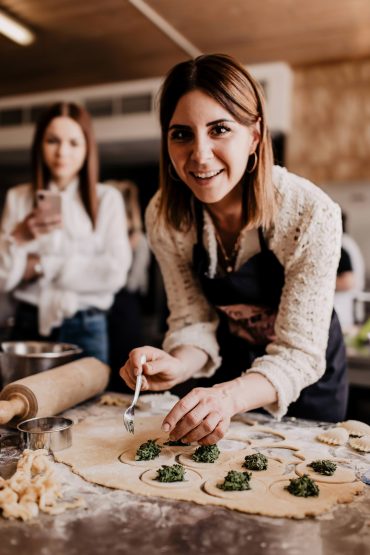 3-Gänge-Frühlingsmenü: leckere Rezepte mit Bärlauch und flaumige Topfenknödel 3-Gänge-Frühlingsmenü: leckere Rezepte mit Bärlauch und flaumige Topfenknödel
