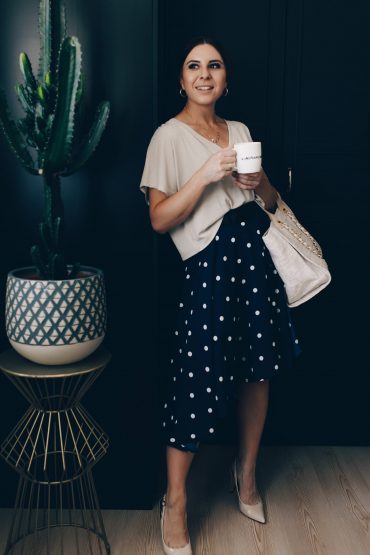 Was ziehe ich im Sommer im Büro an? Meine Outfit-Ideen und Styling-Tipps! Was ziehe ich im Sommer im Büro an? Meine Outfit-Ideen und Styling-Tipps!